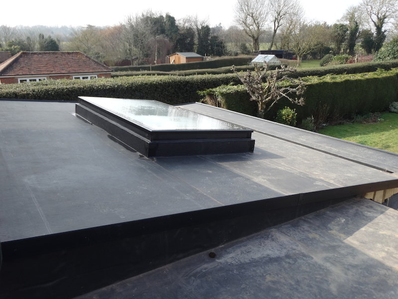 Fitting EPDM Membrane around your new Skylight